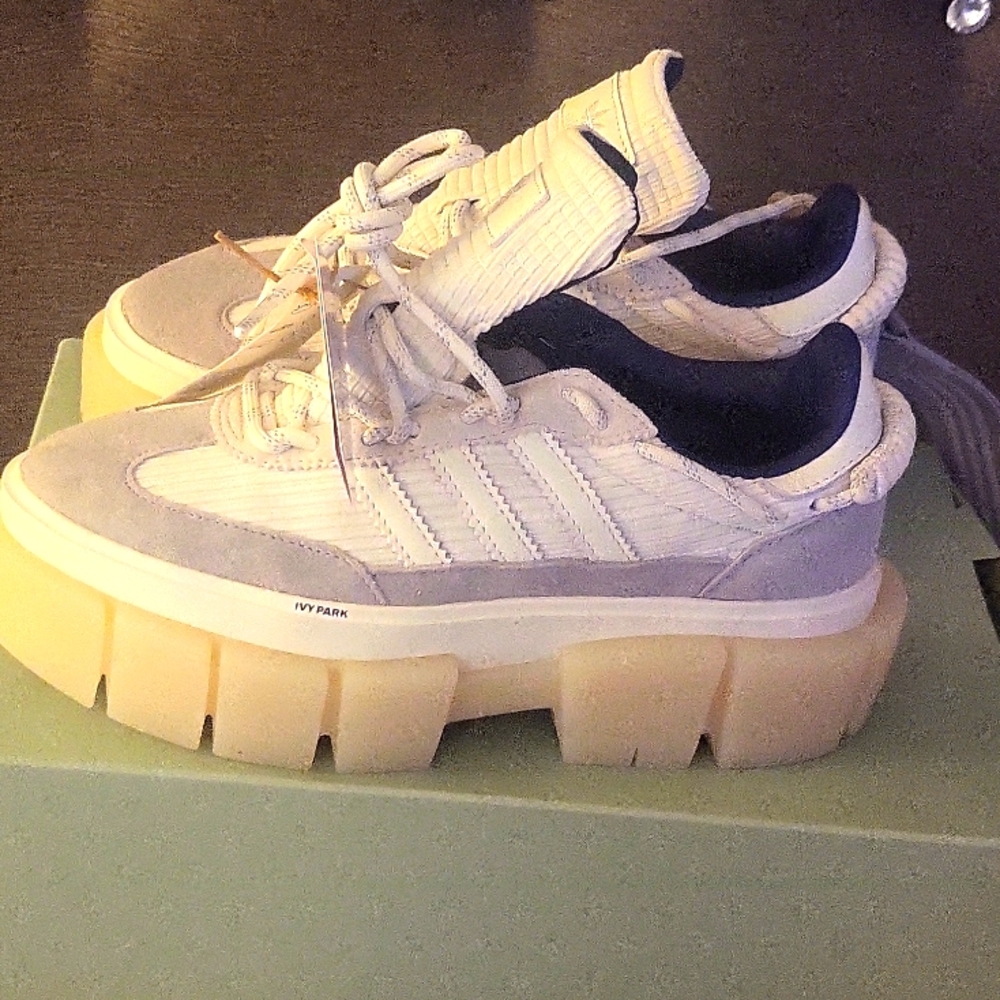 SOLD Ivy Park Adidas Size 7
